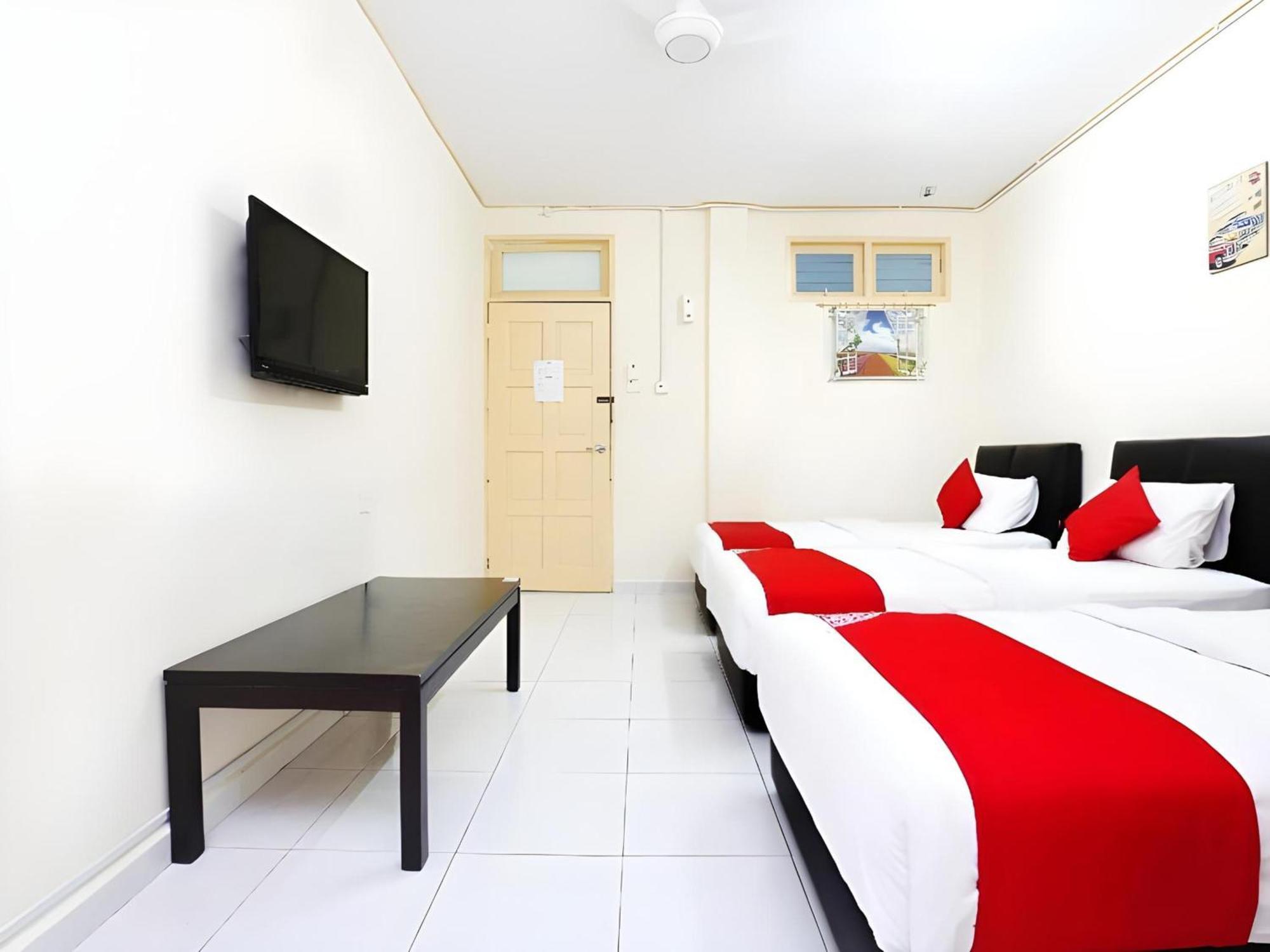 Super Oyo 89640 Hotel Pelangi Marang Esterno foto