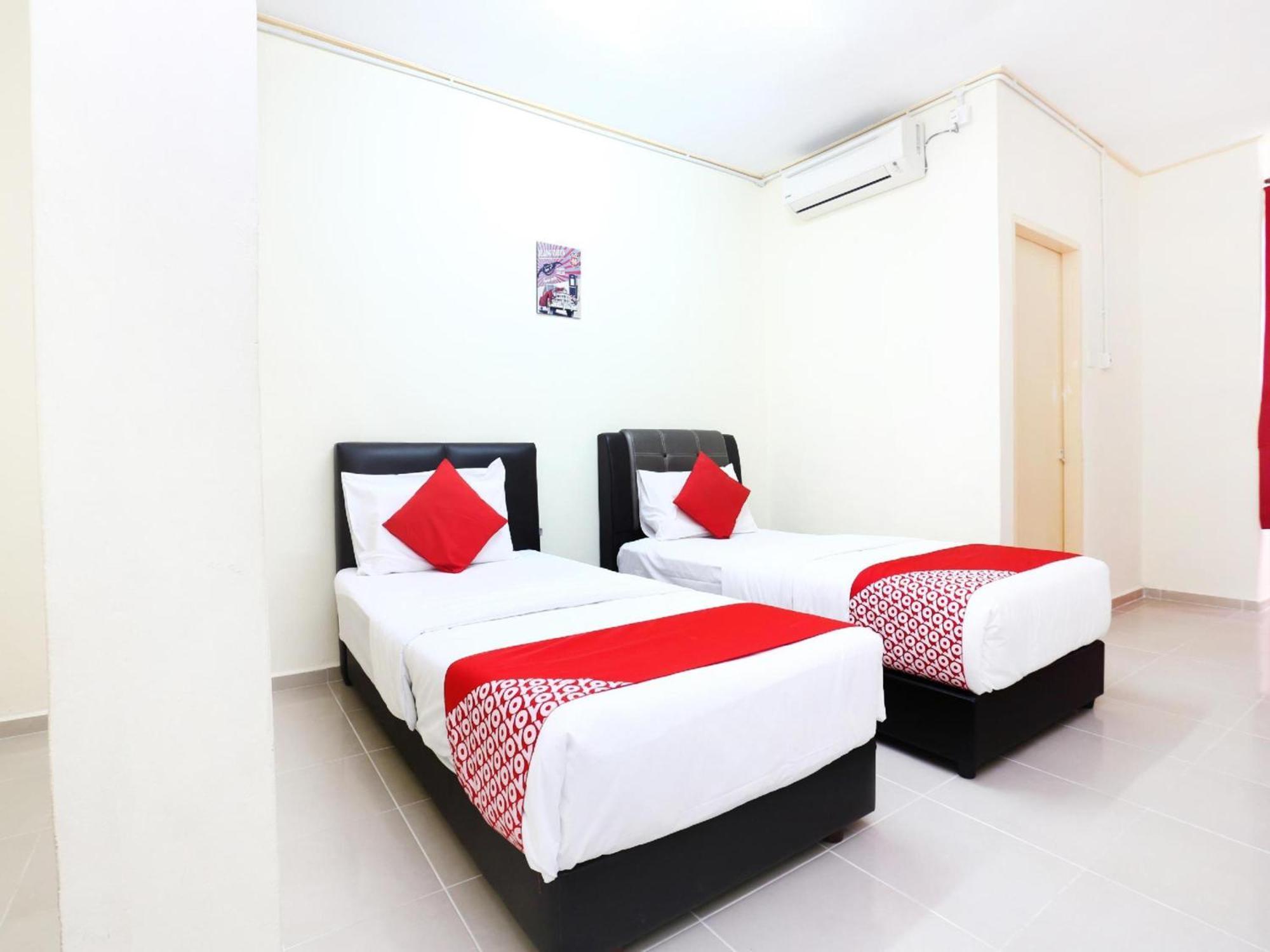 Super Oyo 89640 Hotel Pelangi Marang Esterno foto