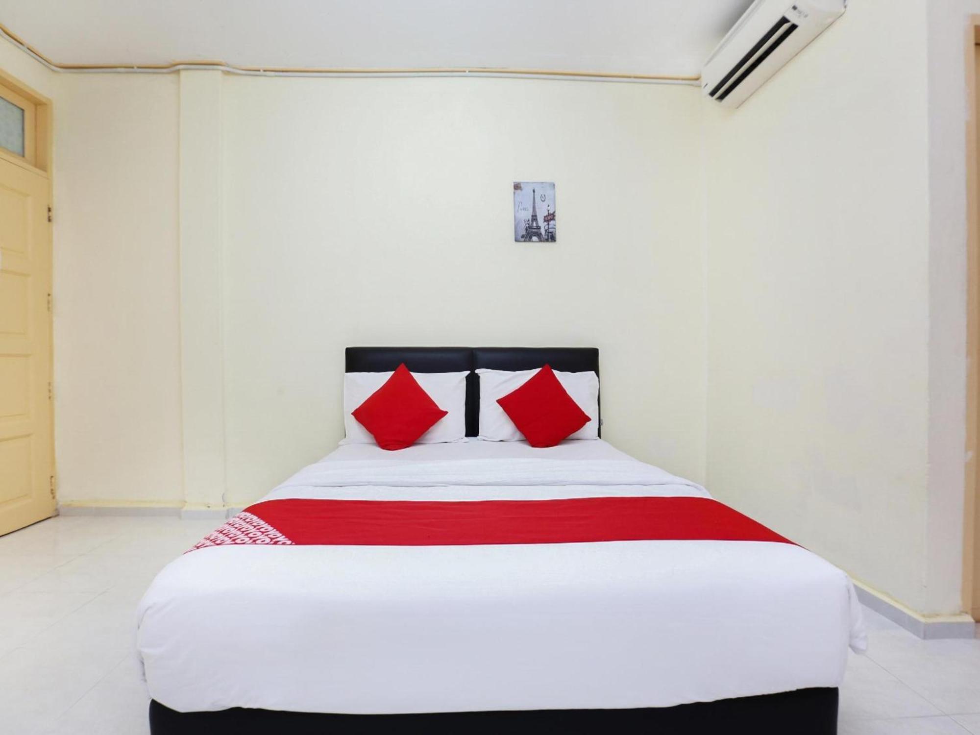 Super Oyo 89640 Hotel Pelangi Marang Esterno foto