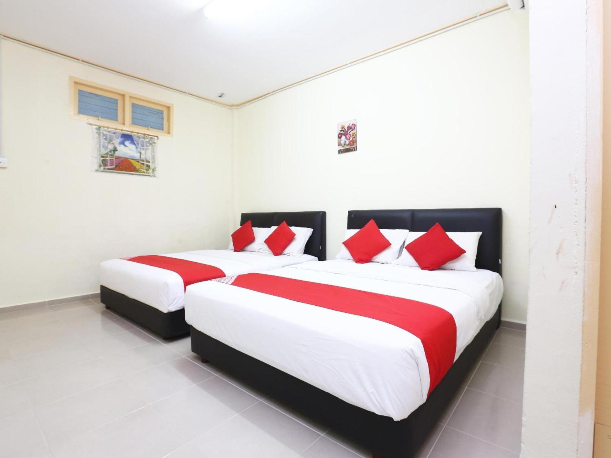 Super Oyo 89640 Hotel Pelangi Marang Esterno foto