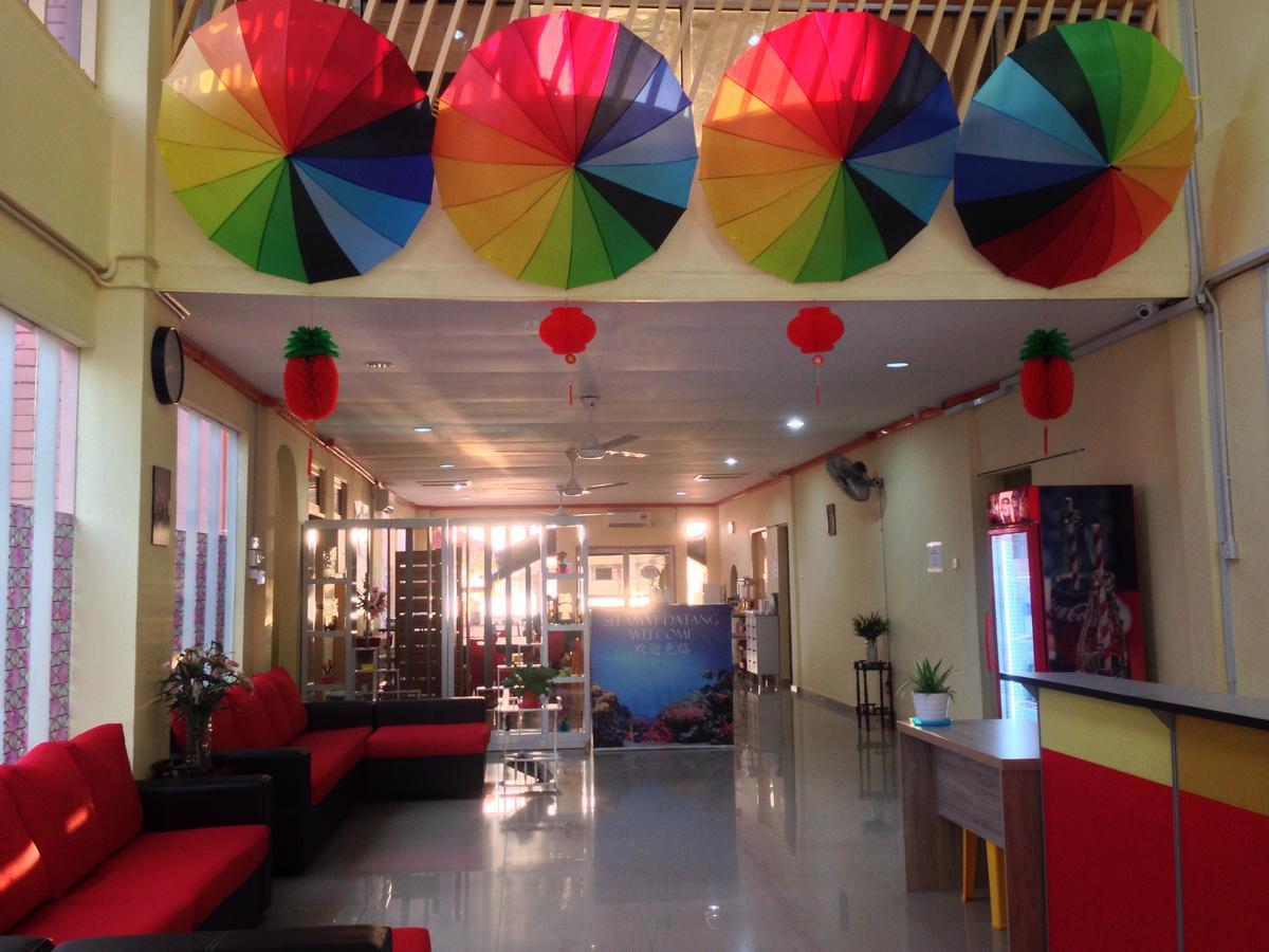 Super Oyo 89640 Hotel Pelangi Marang Esterno foto